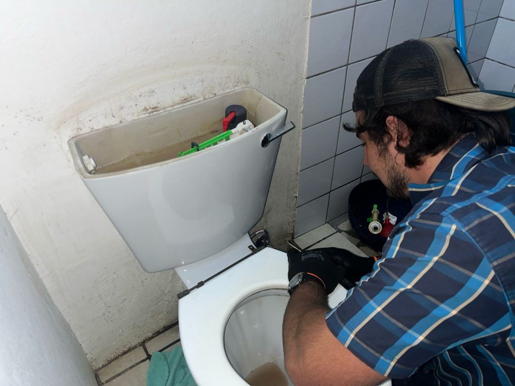 Fixing toilet tzaneen